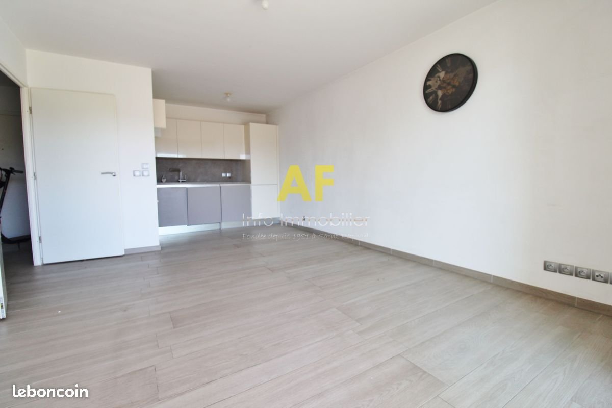 Appartement à louer, 45m², Saint-Raphaël