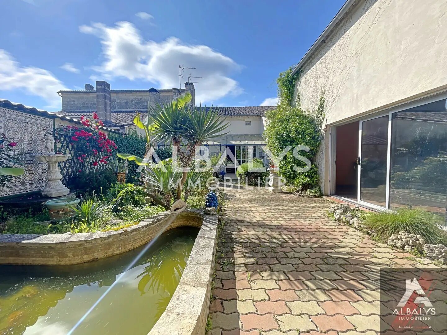 Maison à vendre, 230m², Les Artigues-de-Lussac