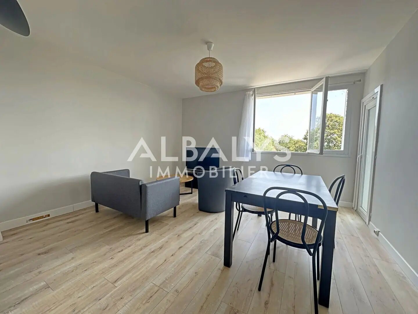 Appartement à louer, 74m², Libourne