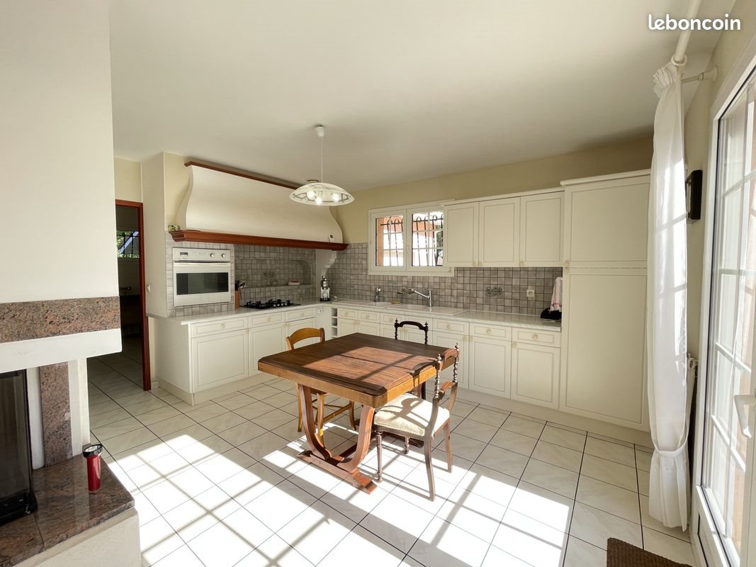 Maison à louer, 165m², Belin-Béliet