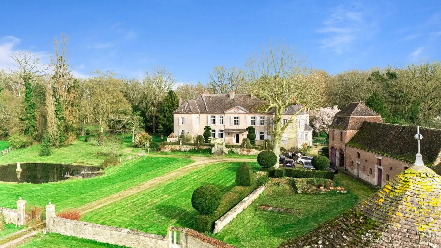Maison à vendre, 520m², Saint-Gervais-en-Vallière