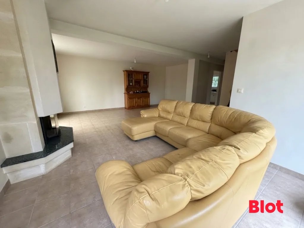 Maison à vendre, 165m², Montreuil-le-Gast