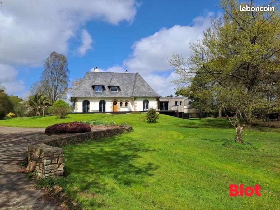 Maison à vendre, 221m², Saint-Aubin-d'Aubigné
