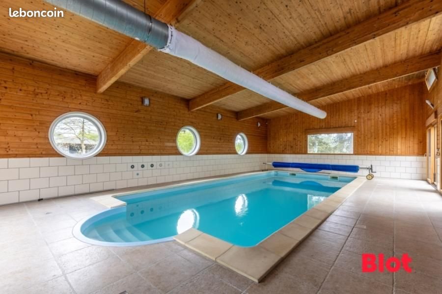 Maison à vendre, 221m², Saint-Aubin-d'Aubigné