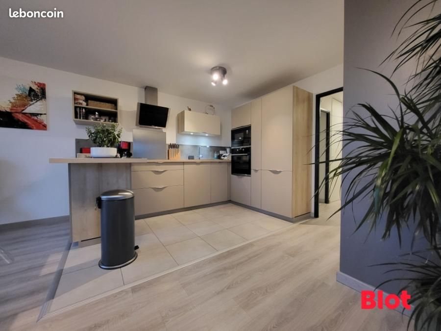 Appartement à louer, 80m², Vezin-le-Coquet