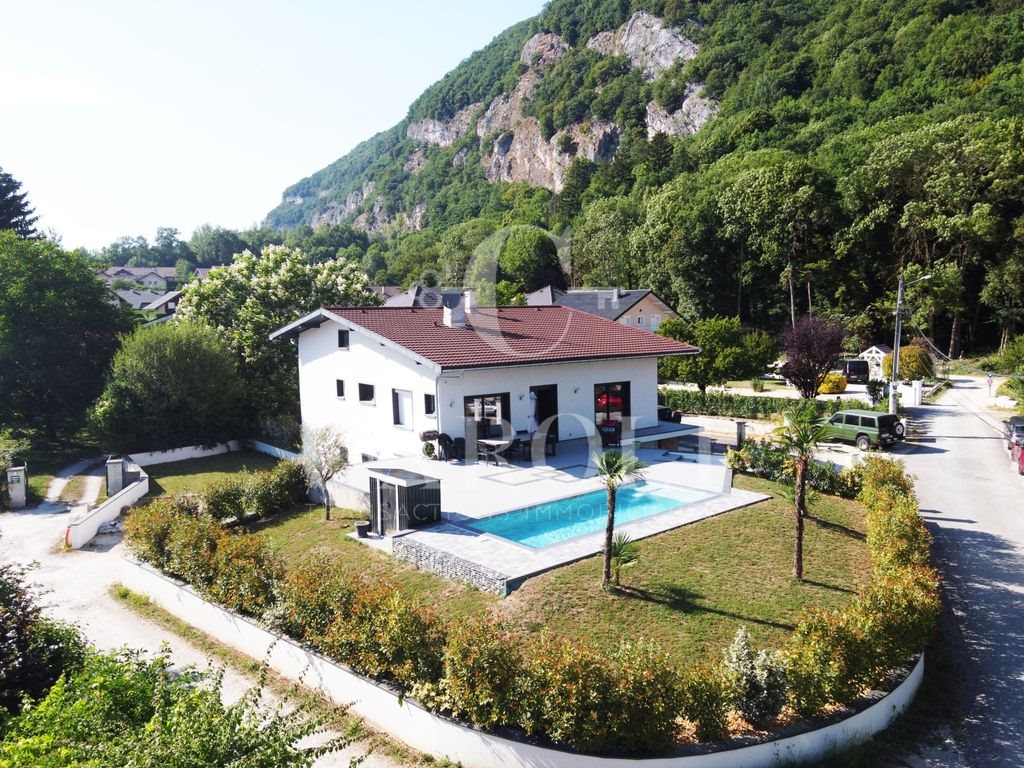 Maison à vendre, 197m², Sillingy