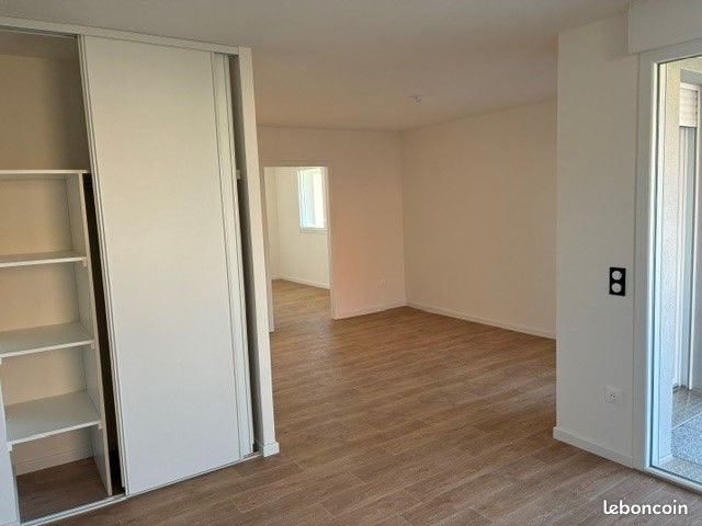 Appartement à louer, 62m², Holtzheim