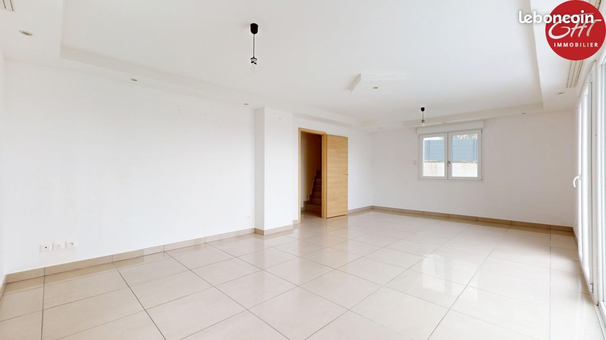 Maison à vendre, 129m², Saint-Vit