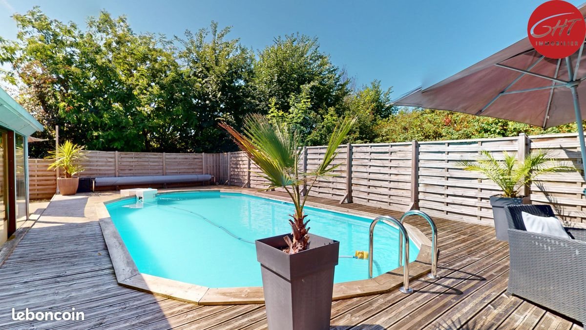 Maison à vendre, 190m², Chalezeule