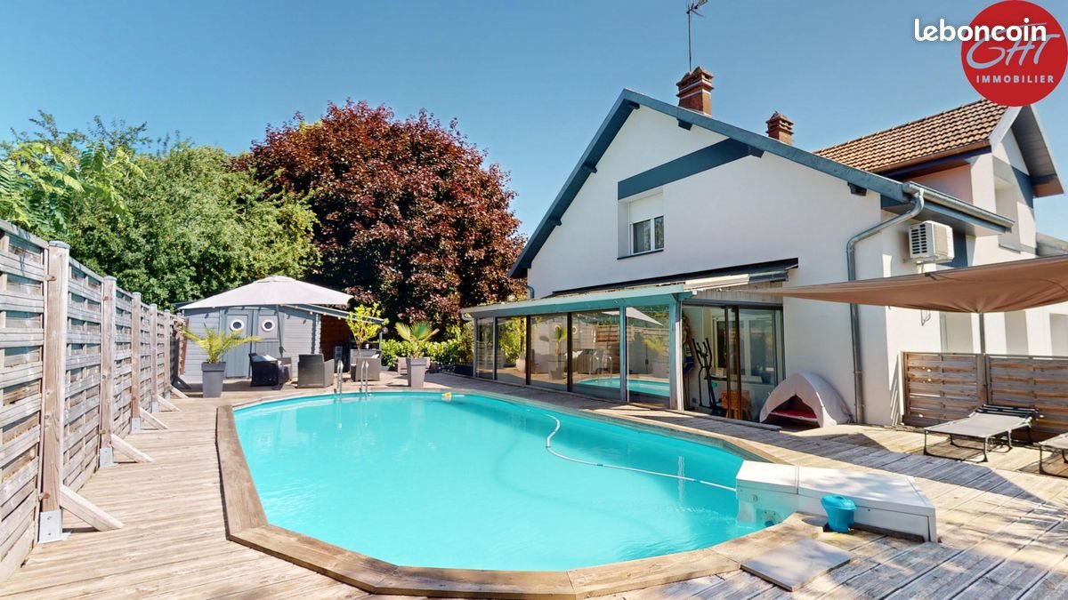 Maison à vendre, 190m², Chalezeule