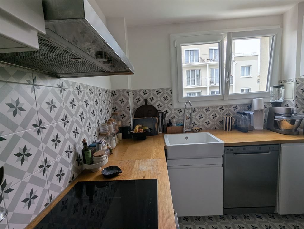 Appartement à louer, 63m², Courbevoie