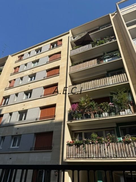 Appartement à vendre, 94m², Courbevoie