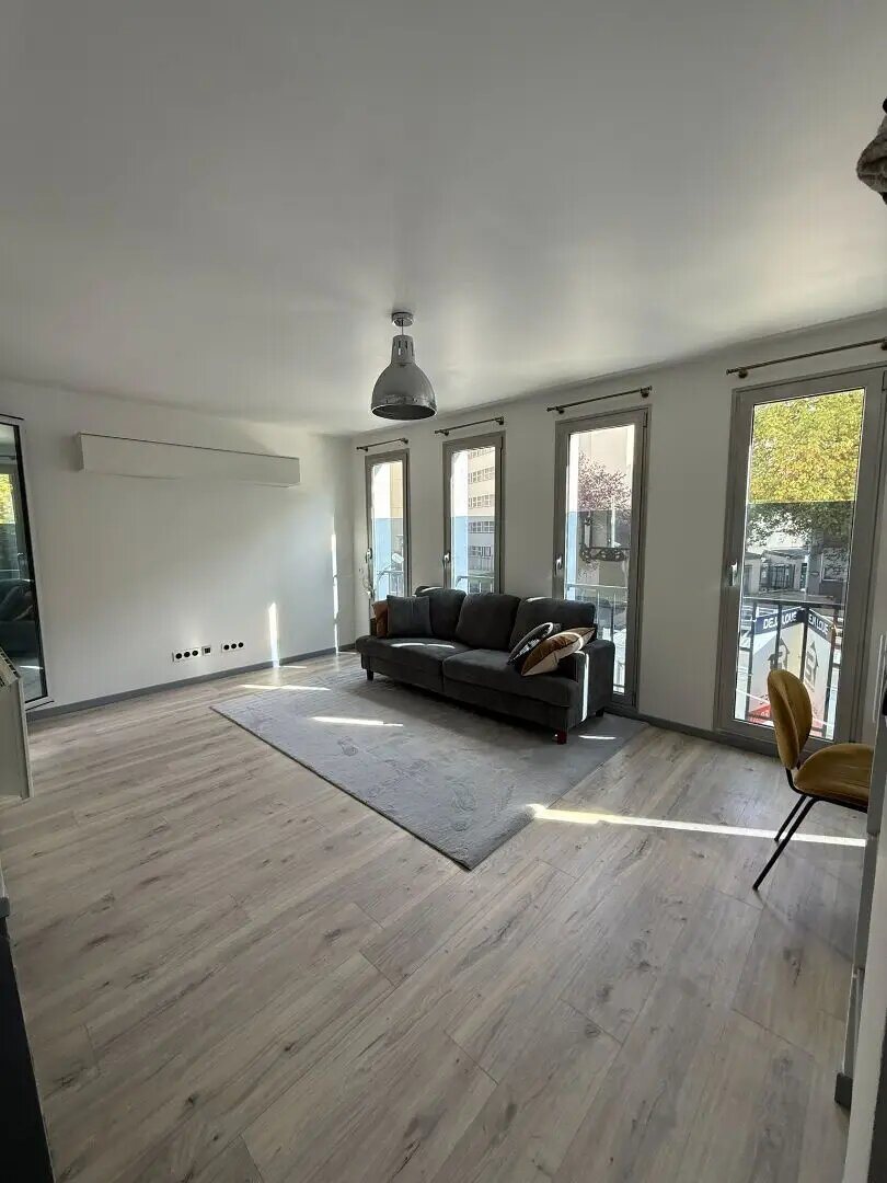 Appartement à louer, 71m², Les Lilas
