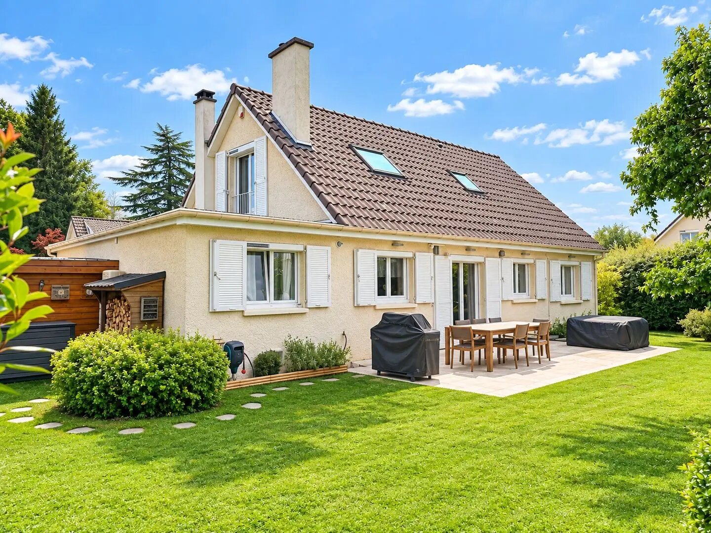 Maison à vendre, 132m², Le Mesnil-Saint-Denis