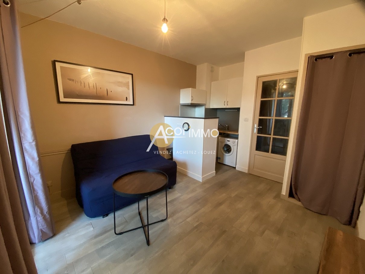Appartement à louer, 18m², Sanary-sur-Mer