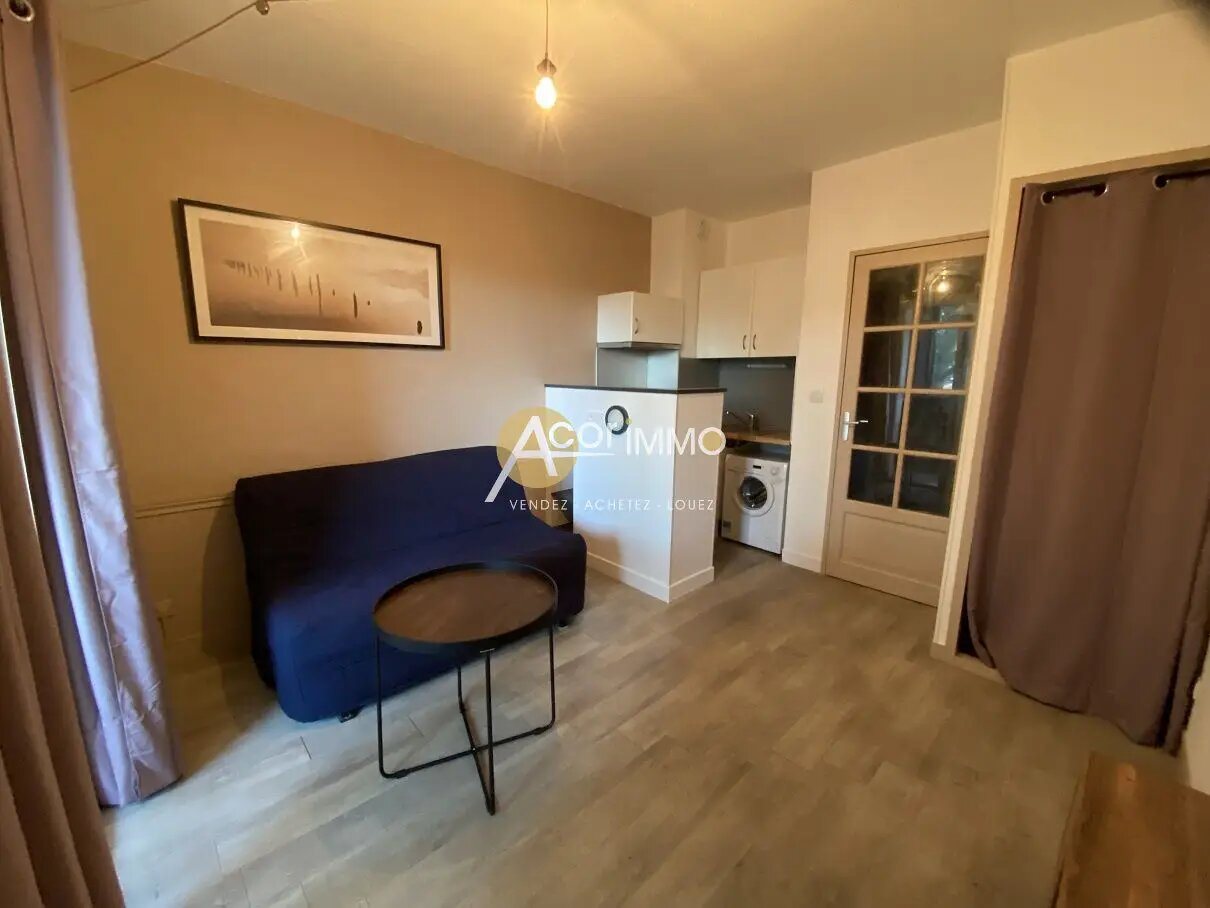 Appartement à louer, 17m², Sanary-sur-Mer
