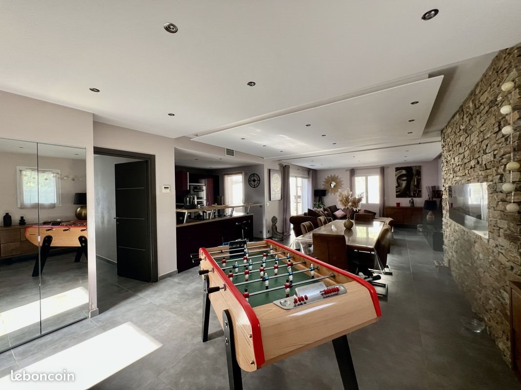 Maison à vendre, 300m², Aubagne