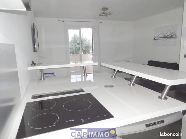 Appartement à louer, 26m², La Garde