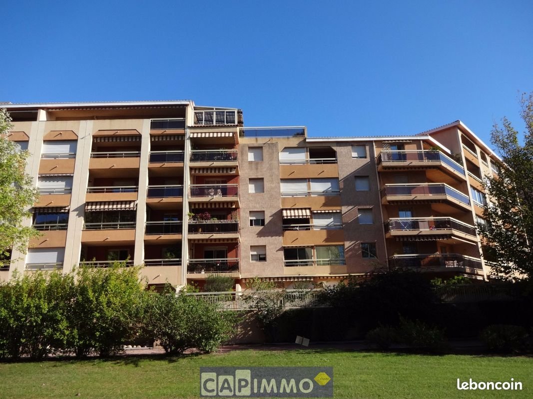 Appartement à louer, 22m², Hyères