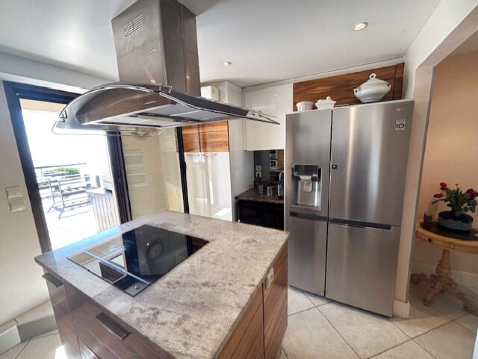 Appartement à vendre, 97m², Fréjus