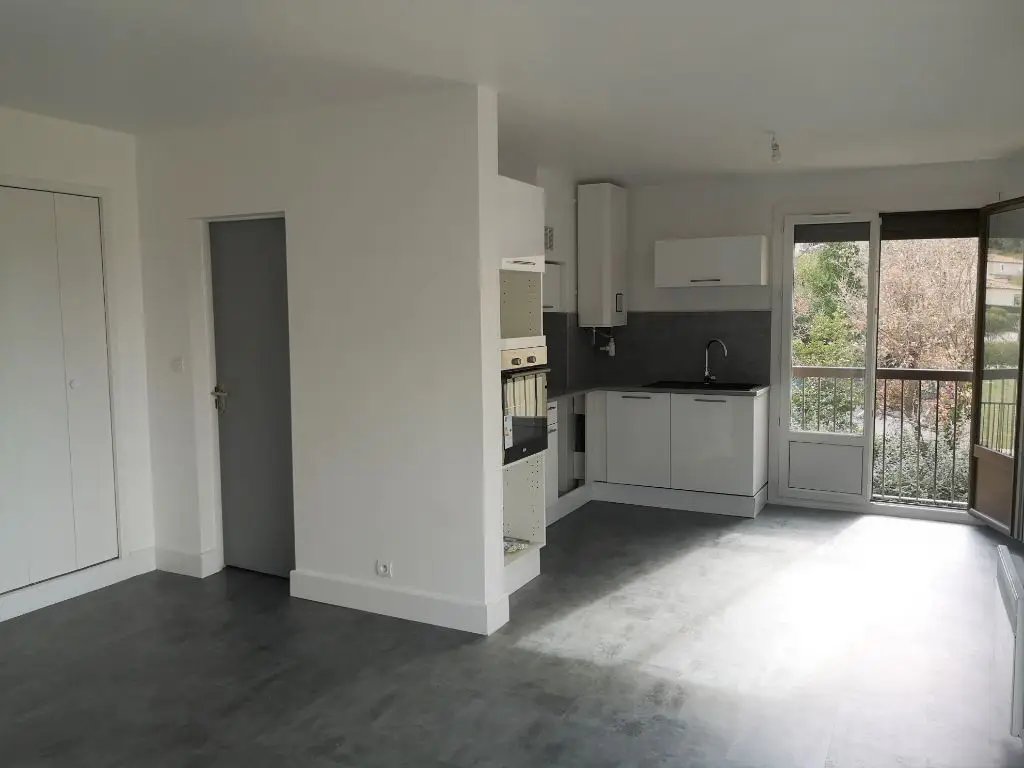Appartement à louer, 45m², Saint-Cyr-sur-Mer
