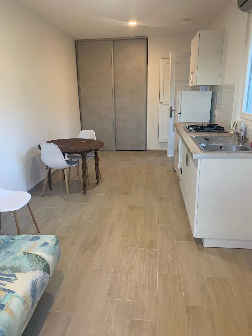 Appartement à louer, 30m², Châteauneuf-Grasse