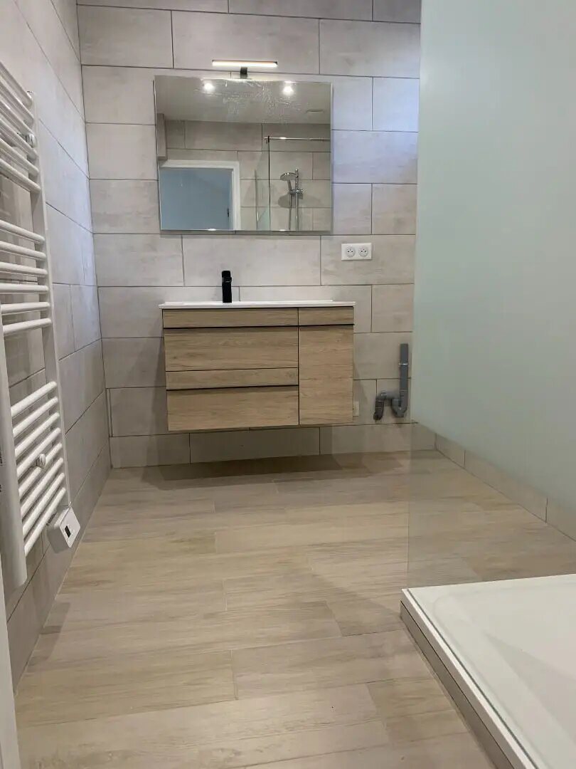 Appartement à louer, 30m², Châteauneuf-Grasse