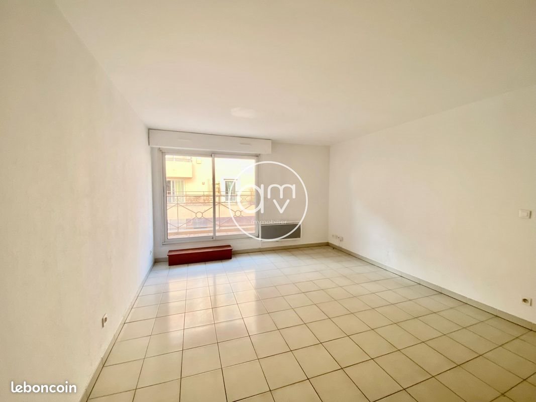 Appartement à louer, 39m², Hyères