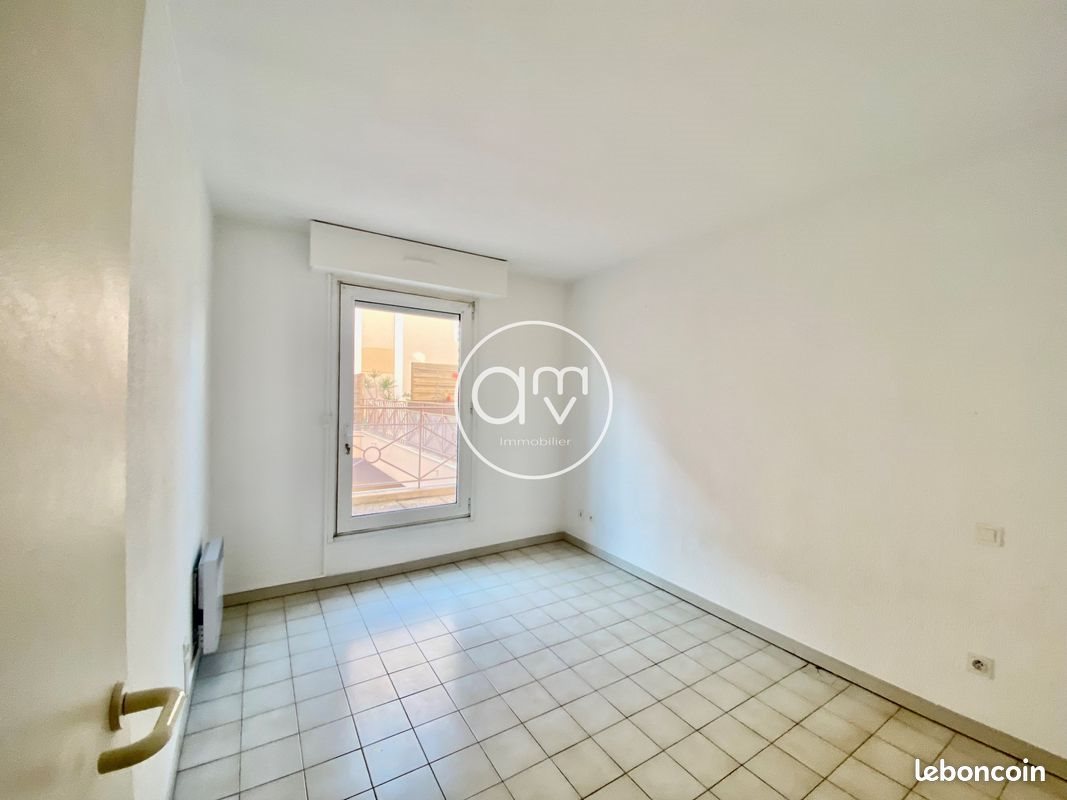 Appartement à louer, 39m², Hyères