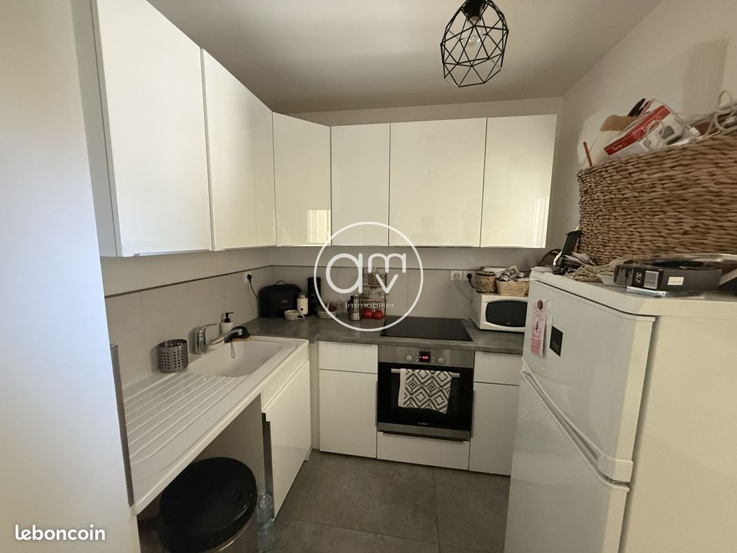 Appartement à louer, 43m², La Londe-les-Maures