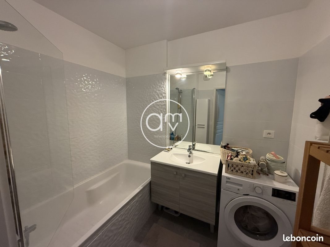 Appartement à louer, 43m², La Londe-les-Maures