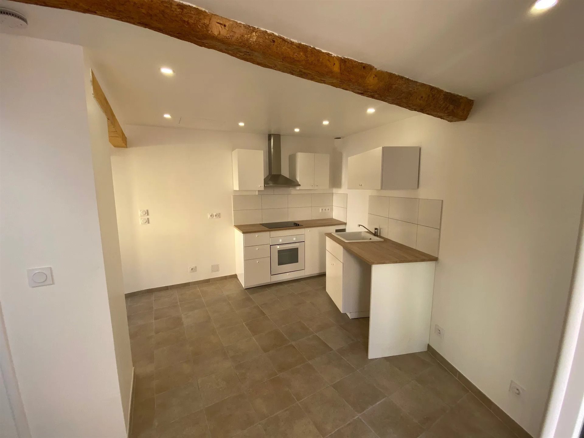Maison à louer, 45m², Hyères