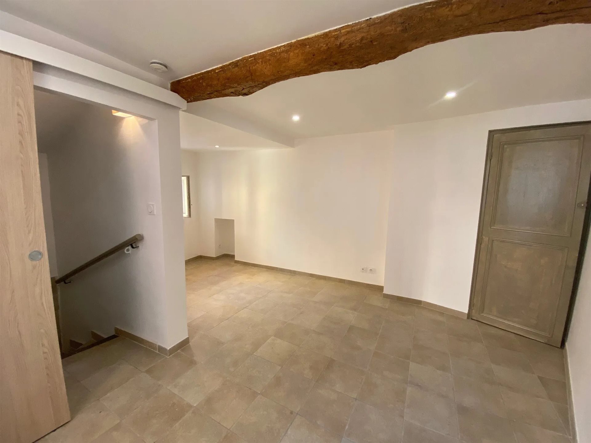 Maison à louer, 45m², Hyères