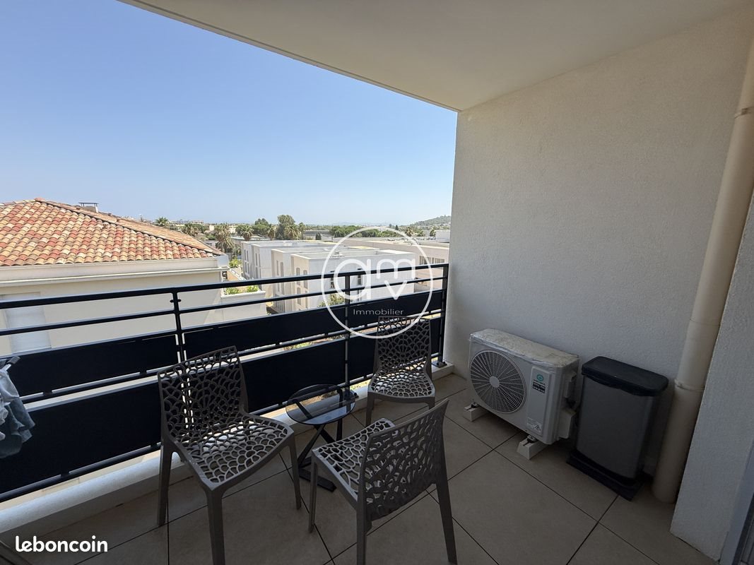 Appartement à louer, 40m², Hyères