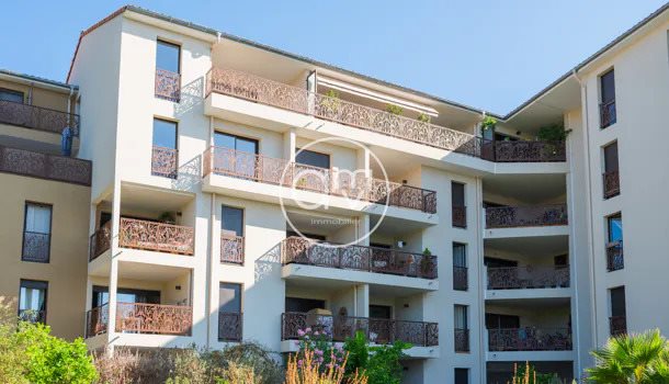 Appartement à louer, 75m², Hyères