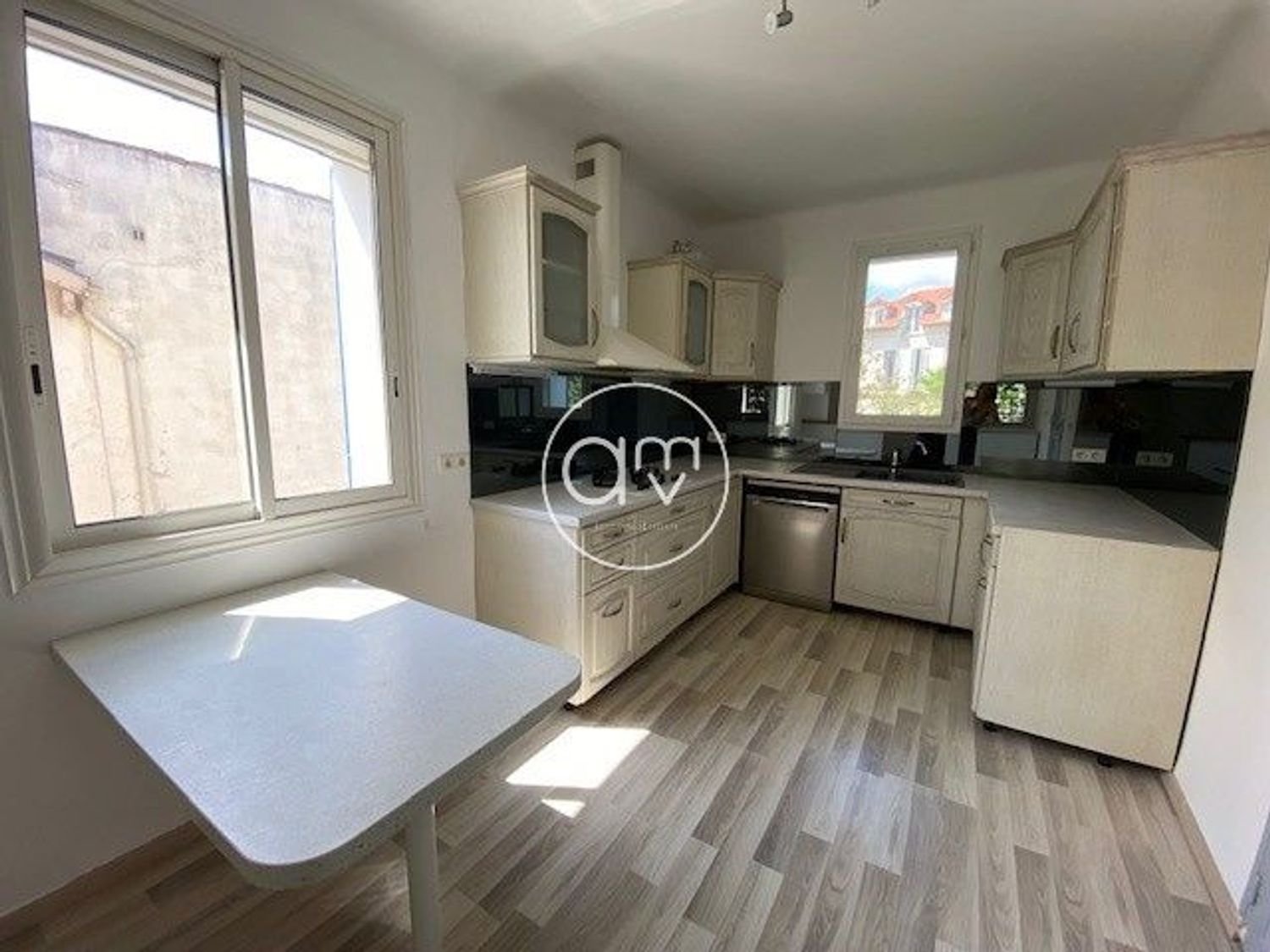 Appartement à louer, 81m², Hyères