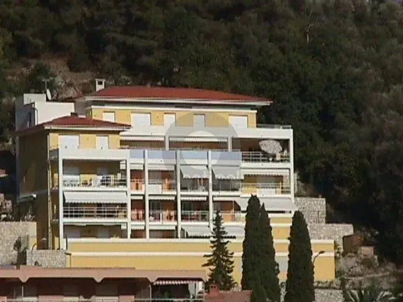Appartement à louer, 63m², Menton