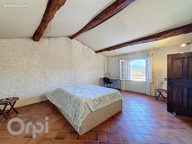 Maison à vendre, 243m², Roquebrune-sur-Argens