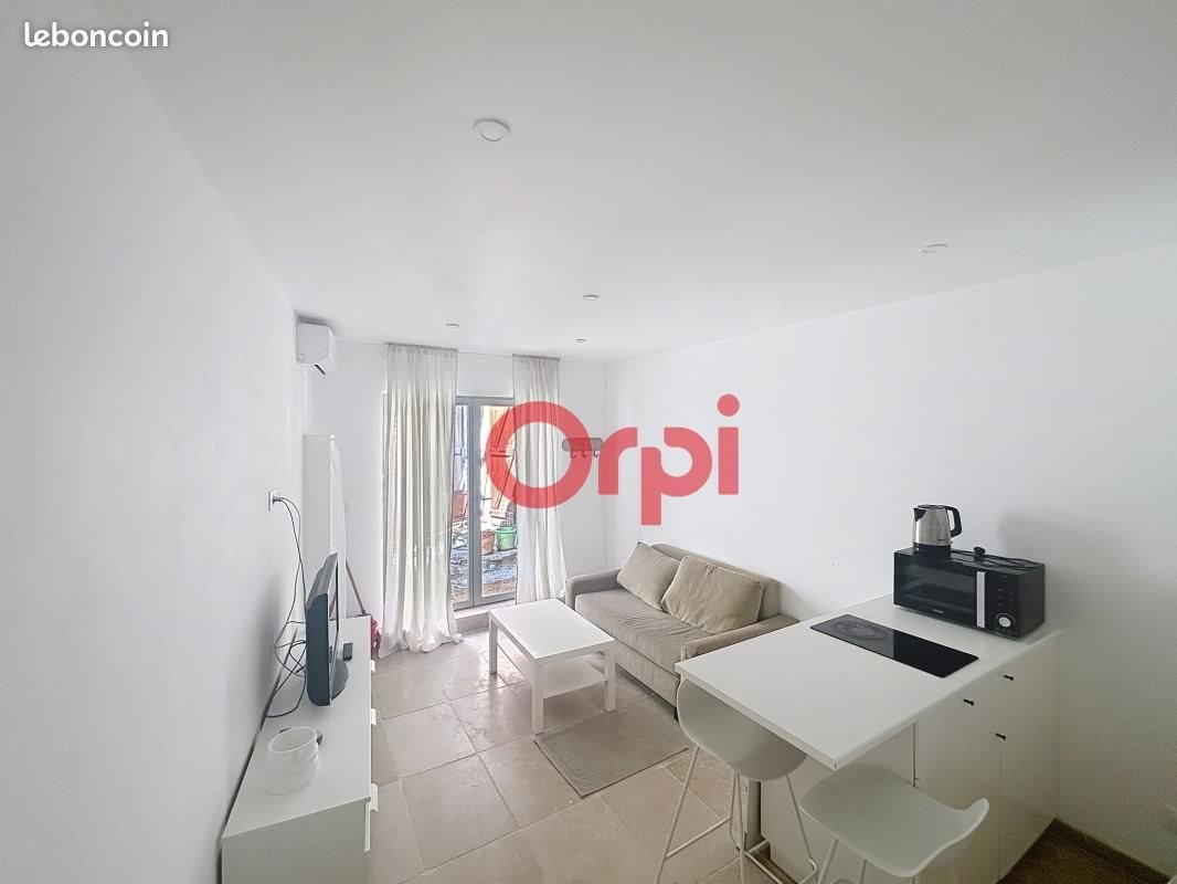 Maison à louer, 22m², Le Plan-de-la-Tour