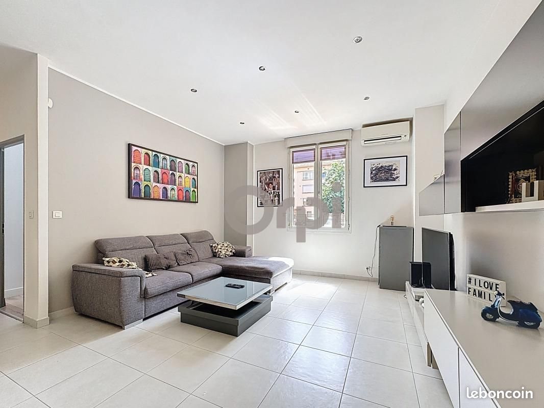 Appartement à vendre, 57m², Saint-Raphaël