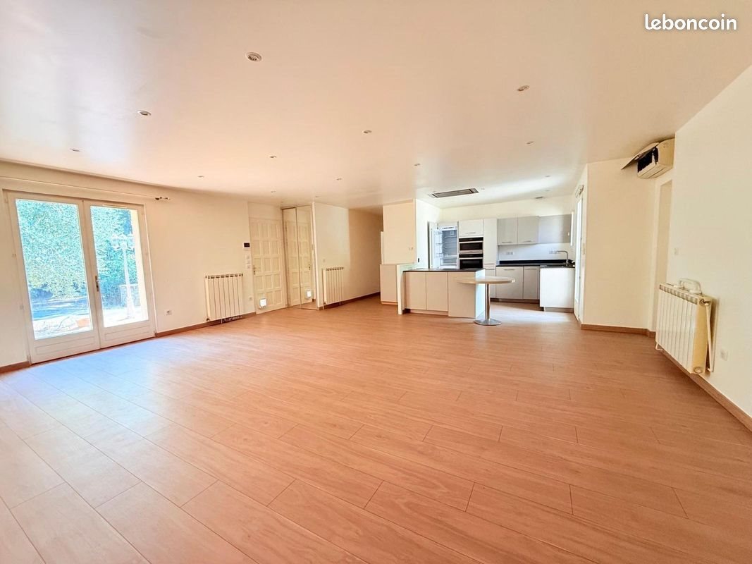 Maison à vendre, 121m², Brignoles