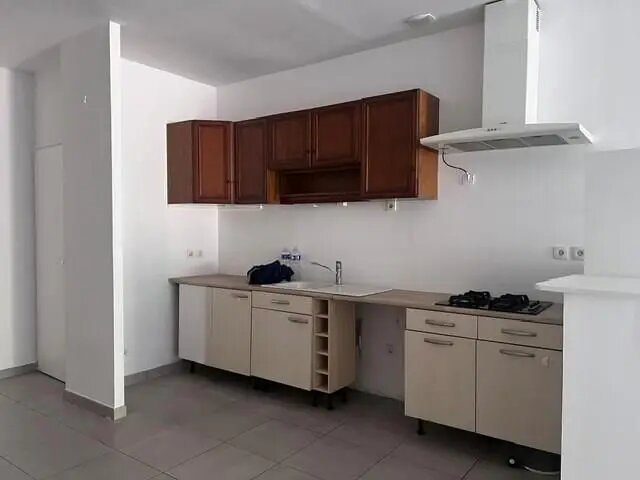 Appartement à louer, 102m², Correns