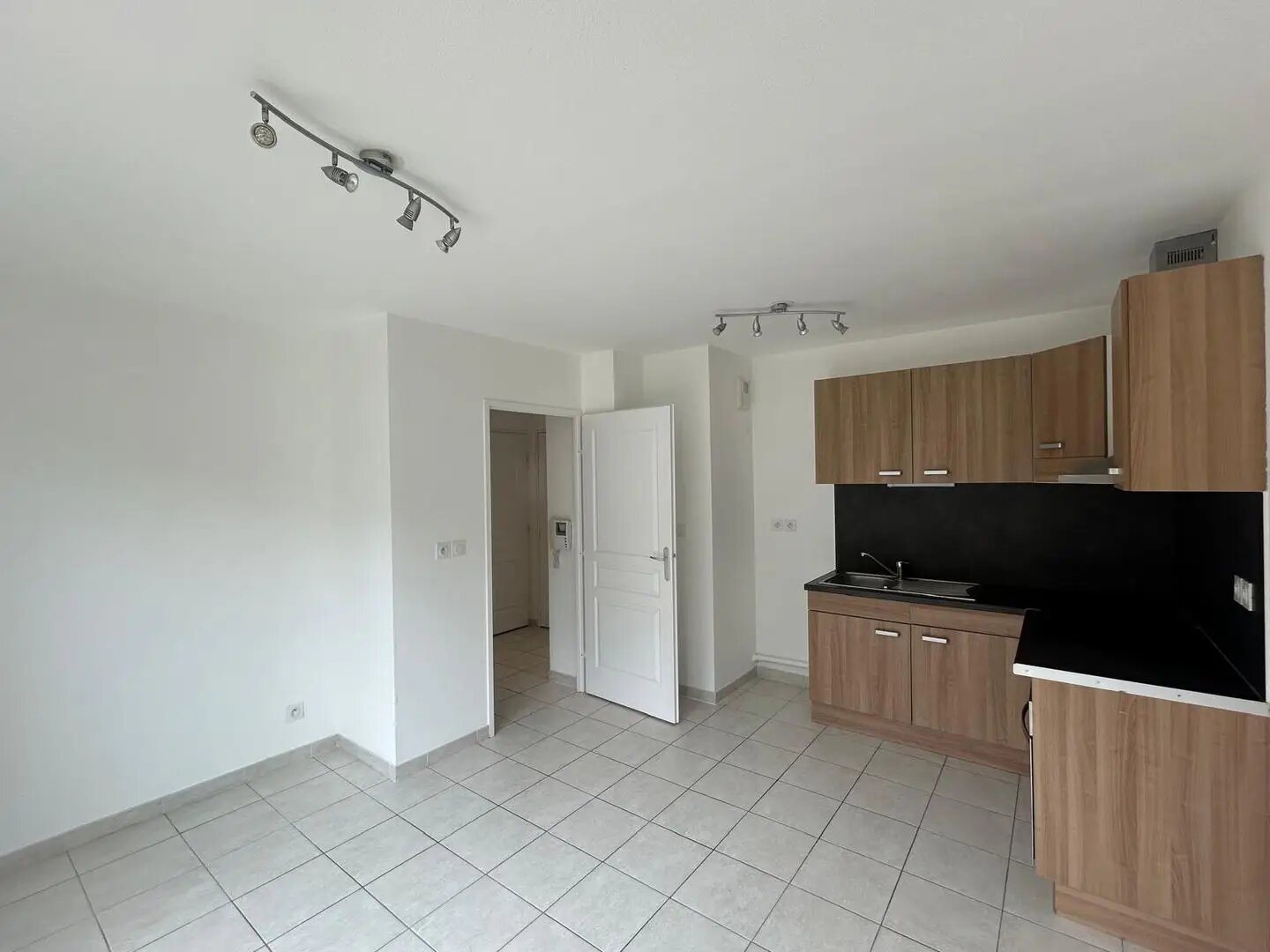 Appartement à louer, 38m², Brignoles