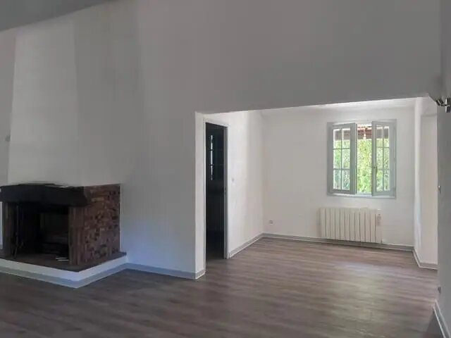 Appartement à louer, 74m², La Celle
