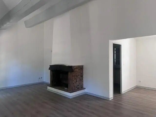 Appartement à louer, 74m², La Celle