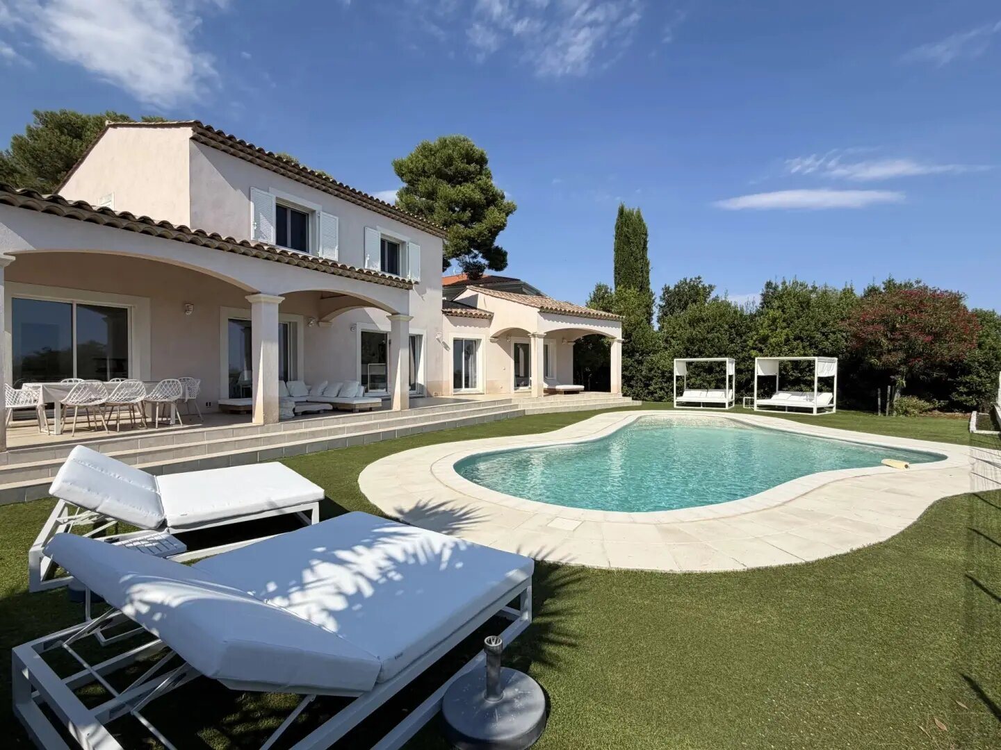 Maison à louer, 165m², Roquebrune-Cap-Martin