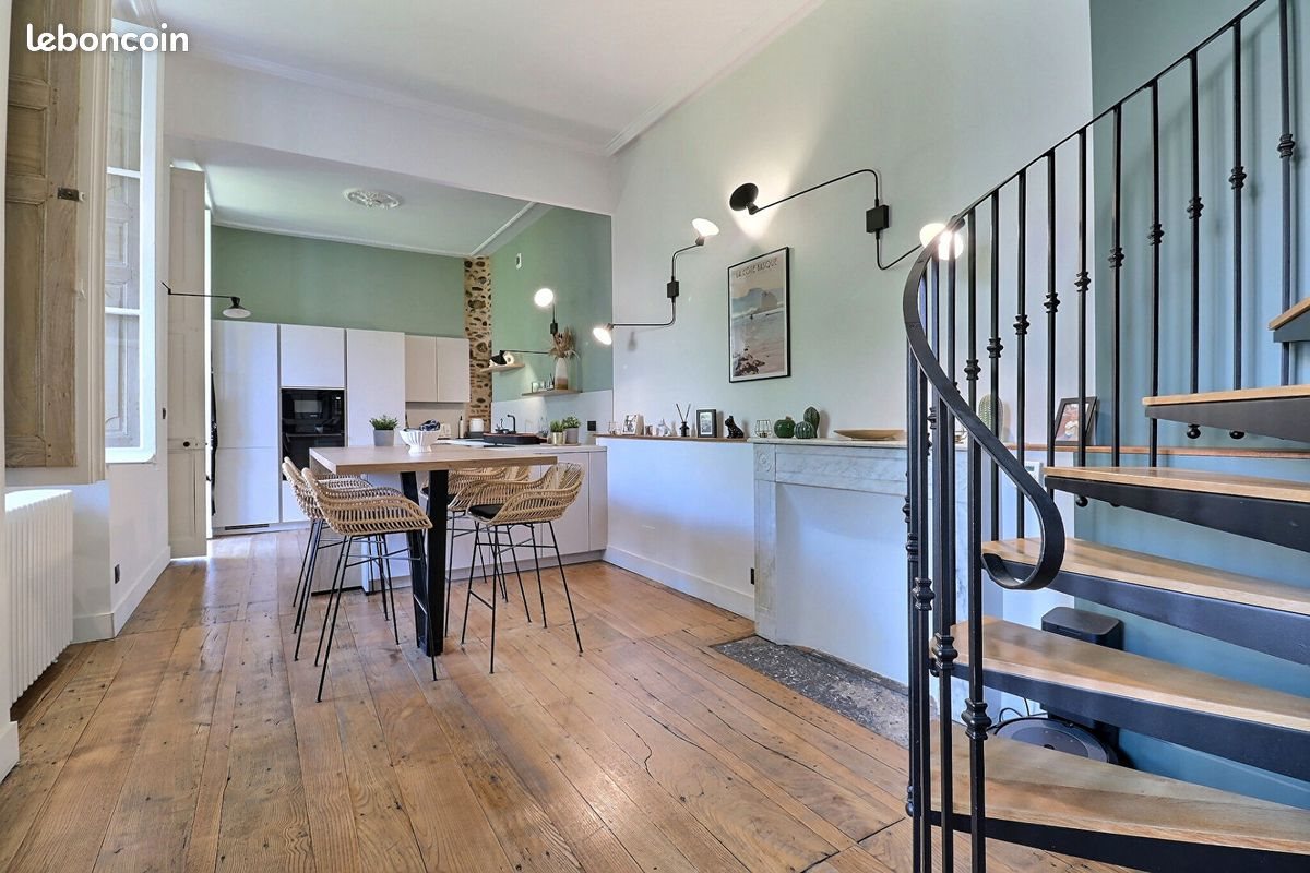 Appartement à vendre, 138m², Pau