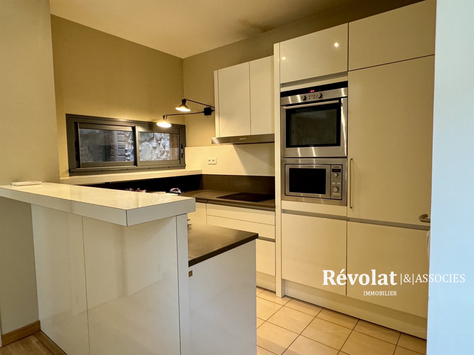 Appartement à louer, 81m², Bordeaux