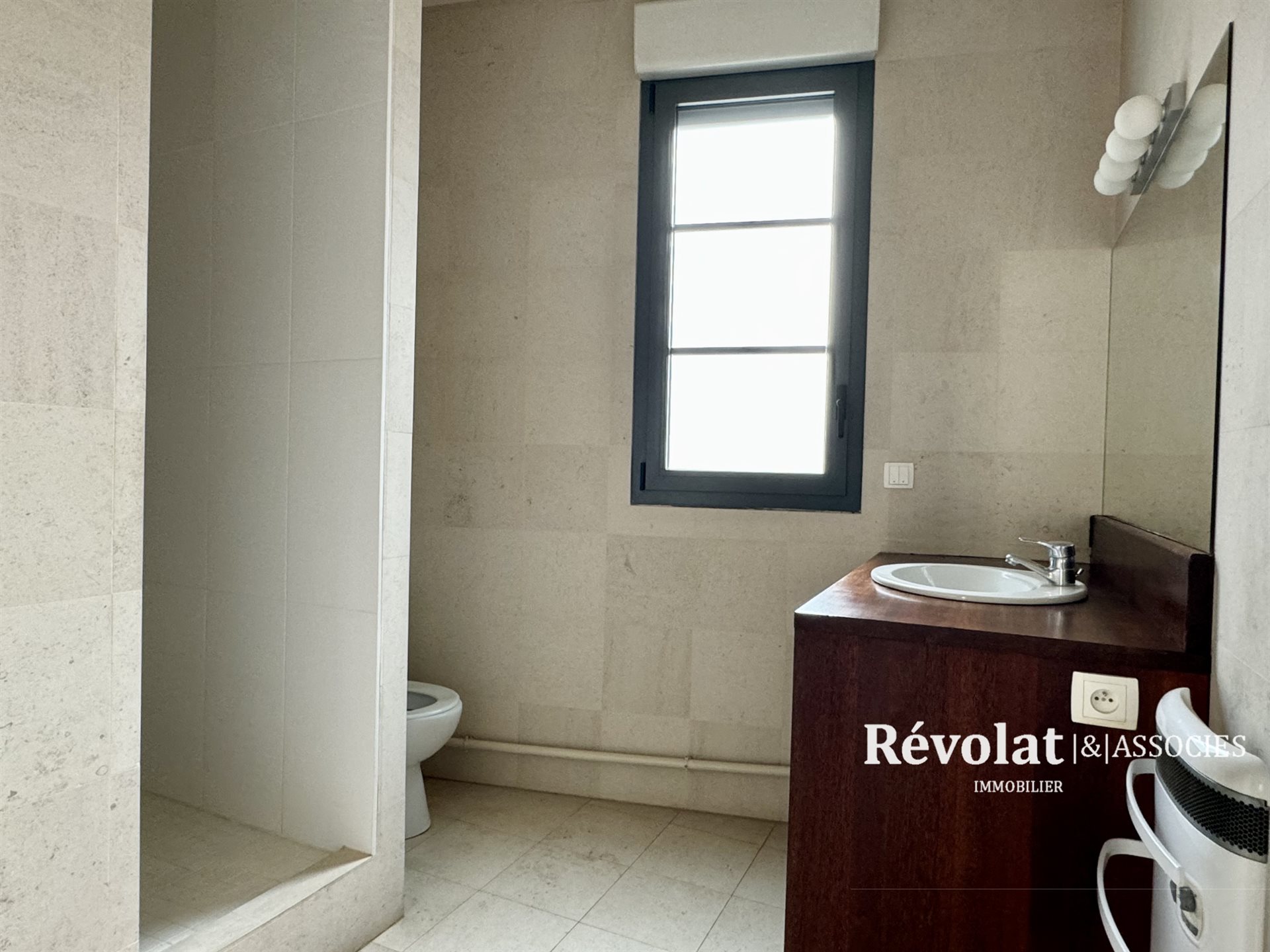 Appartement à louer, 81m², Bordeaux