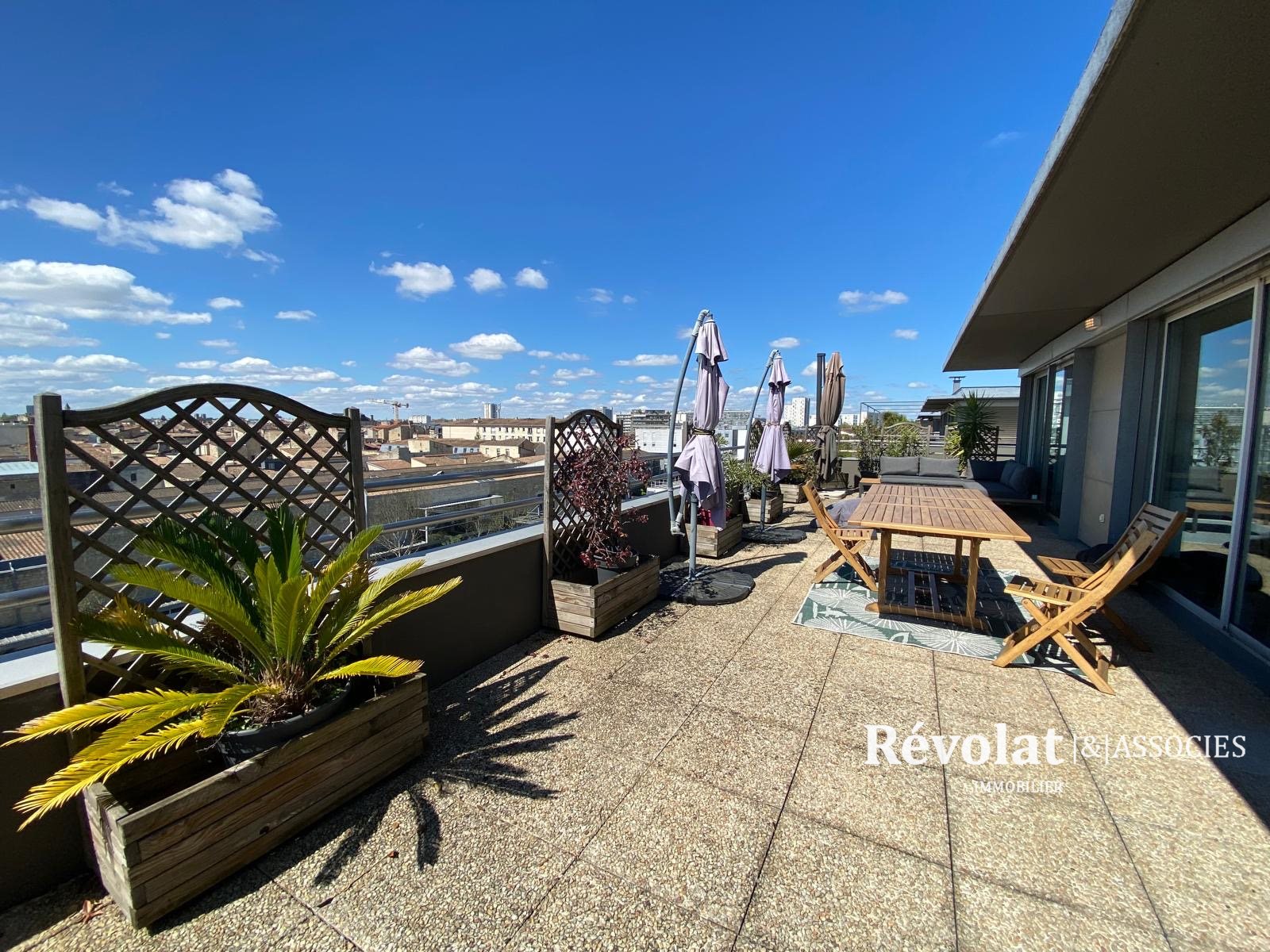 Appartement à louer, 97m², Bordeaux